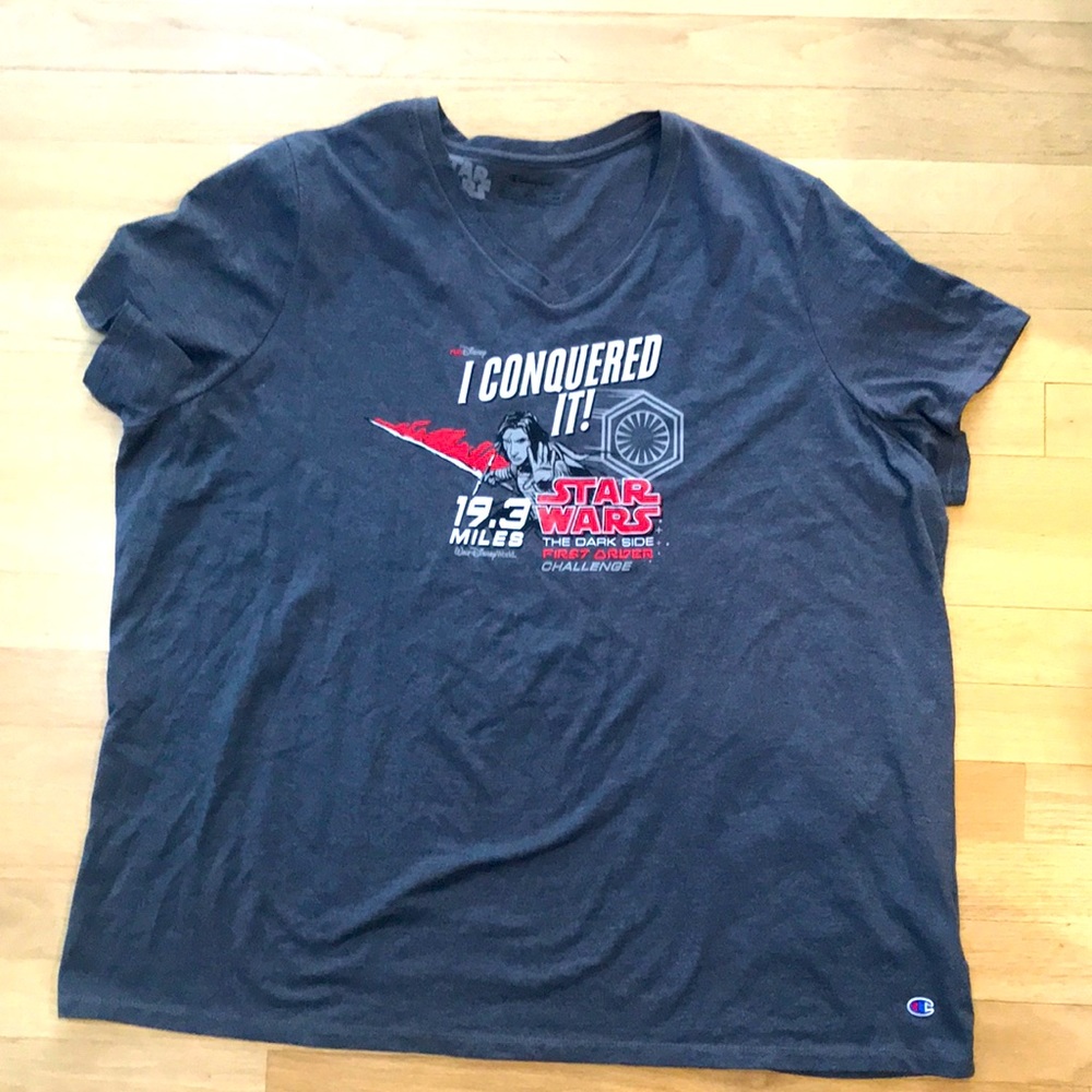 Champion tee shirt vneck